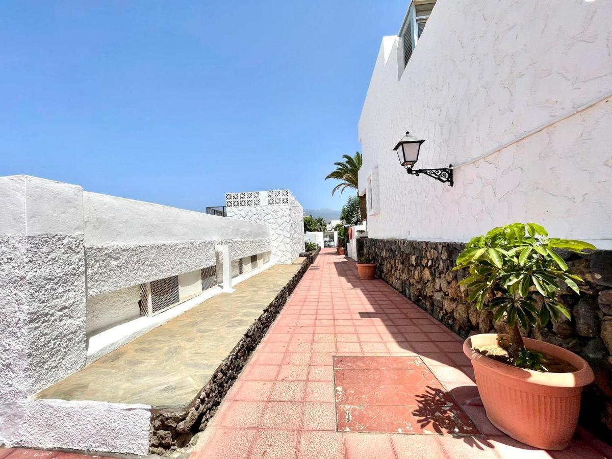 Cozy Apartment With Wifi,Pool, Near The Beach In Tenerife Sur Costa del Silencio Exterior foto